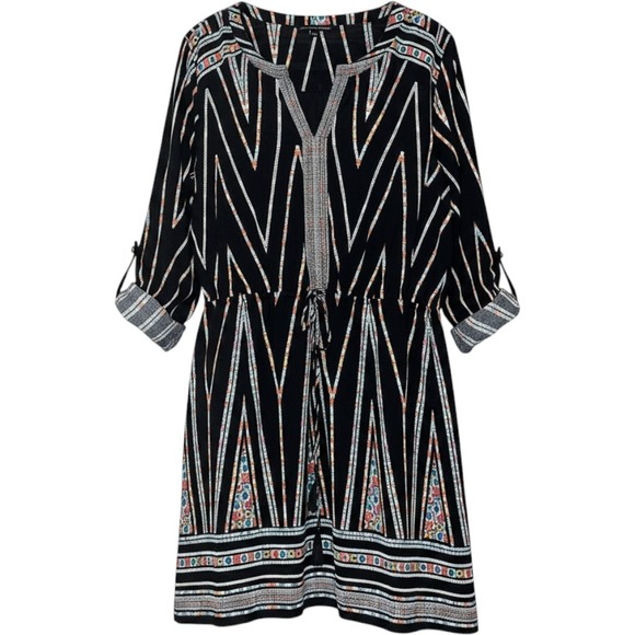 Signature Studio Dresses & Skirts - Signature Studio Geometric Tribal Print V-Neck Dress Black XL Boho Tassel Tie